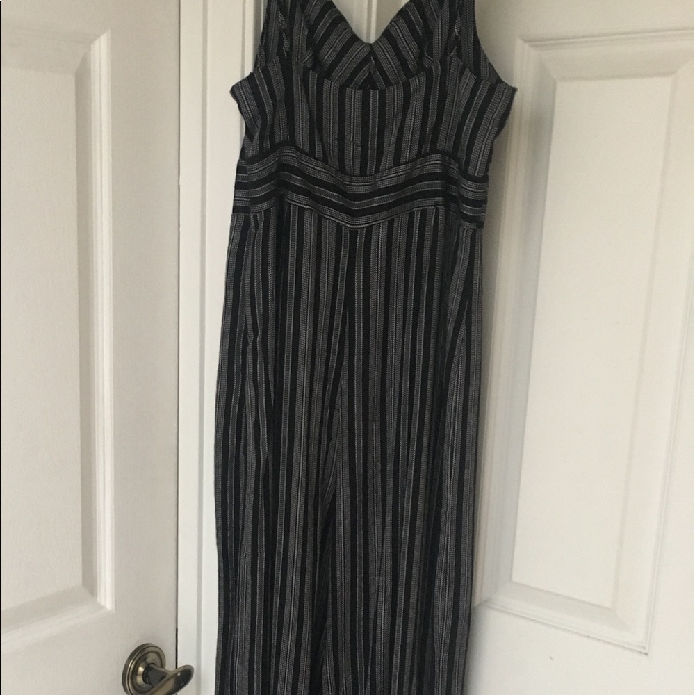 Urban outfitters jumpsuit - Picture 3 of 3